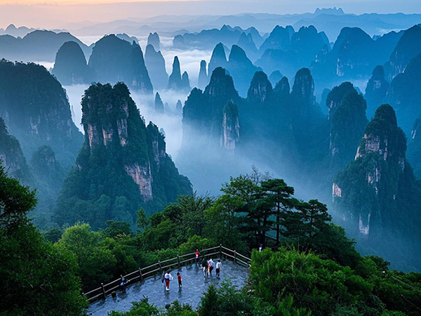 張家界旅游淡季攻略：超值體驗(yàn)，性?xún)r(jià)比超高！